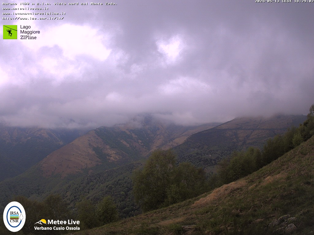 immagine della webcam nei dintorni di Cannobio: webcam Aurano