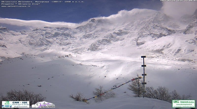 Fine del maltempo con vento forte, bello sabato e domenica. Nuova perturbazione lunedì. Fine del maltempo con vento forte, bello sabato e domenica. Nuova perturbazione lunedì.