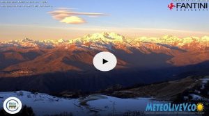 Scopri di più sull'articolo VIDEO, spettacolare nube lenticolare sul Monte Rosa.