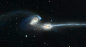 Scopri di più sull'articolo Spazio: la Grande Nube di Magellano sta attirando e deformando la nostra galassia