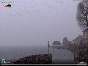 Scopri di più sull'articolo CLIMA, dopo la neve sul lago Maggiore ecco la gelata tardiva, è freddo su tutto il Verbano Cusio Ossola.